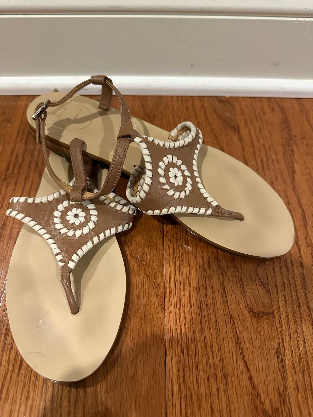 Jack Rogers size 8.5 Brown and white Maci sandals